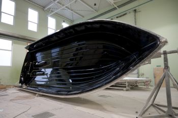 Busch Vakuumtechnik für die Harzinfusion beim Yachtbau